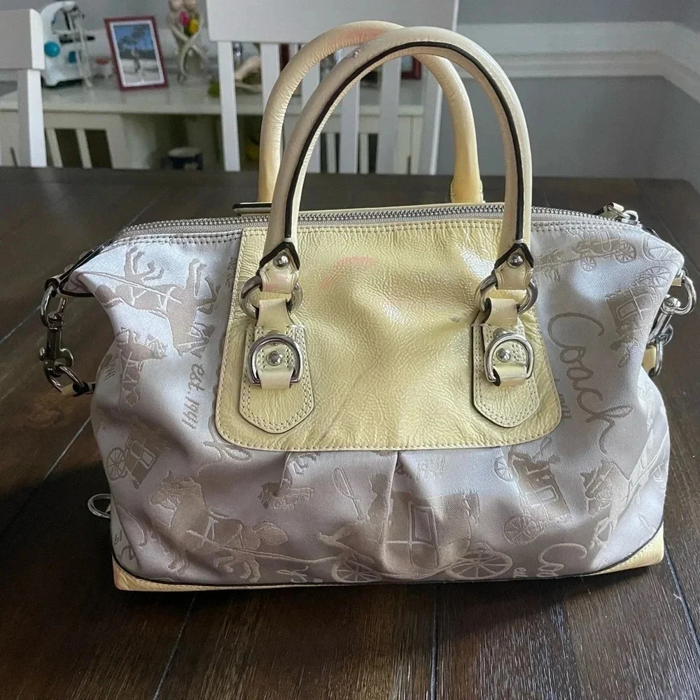 Coach Ashley horse & carriage satchel - Picture 2 of 15